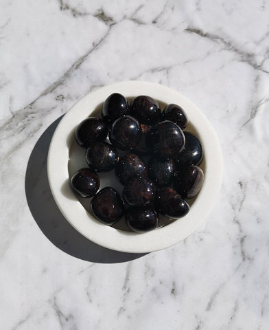Garnet - Tumbled stone - Crystal and Light Co